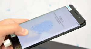 Vivo раніше Apple представить смартфон з вбудованим в дисплей сканером відбитків пальців