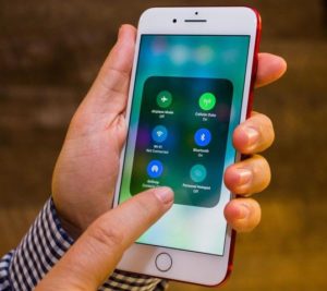 iOS 11 дозволяє поділитися підключенням до Wi-Fi