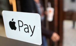 Американськи націоналісти не зможуть користуватися Apple Pay