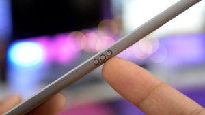 Чому виробники аксесуарів ігнорують Smart Connector