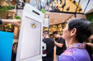 Китайський KFC і Alipay запустили плату замовлень посмішкою