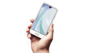 Sharp Aquos R Compact — самий компактний смартфон безрамковий