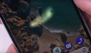 Google Pixel 2 погнули, подряпали і підпалили