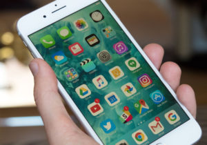 Як подивитися історію покупок в App Store на iPhone і iPad