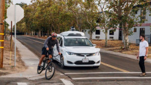 Безпілотні таксі Waymo тепер повністю автономні